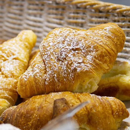 Smy 4* بولونيا