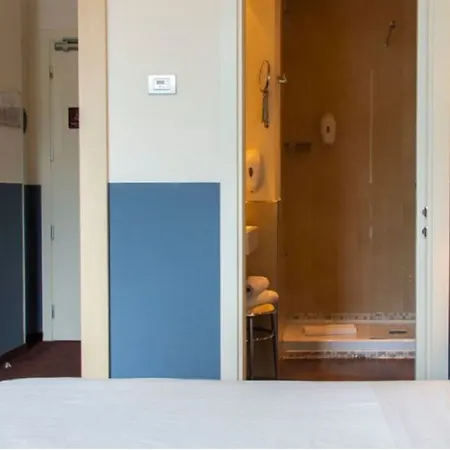 Smy Hotel