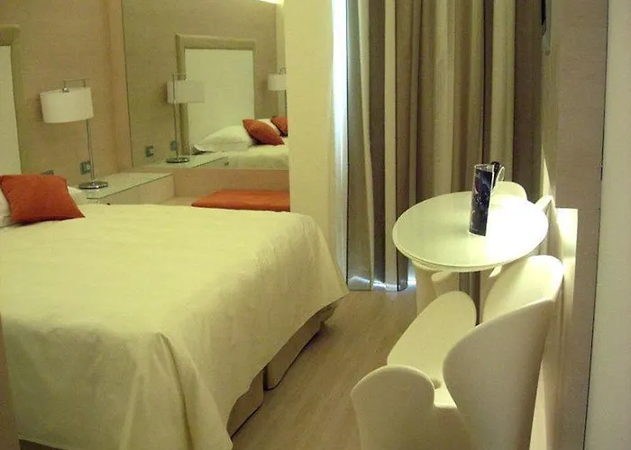 Hotell Smy 4*