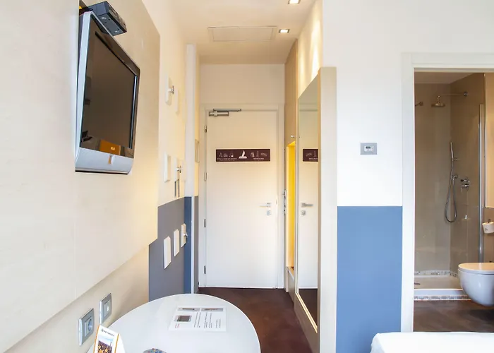 Smy Hotell