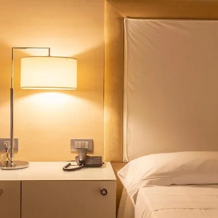 Hotel Smy 4*