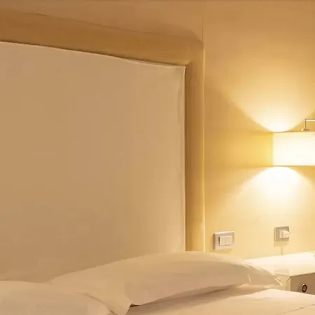 Hotel Smy 4*