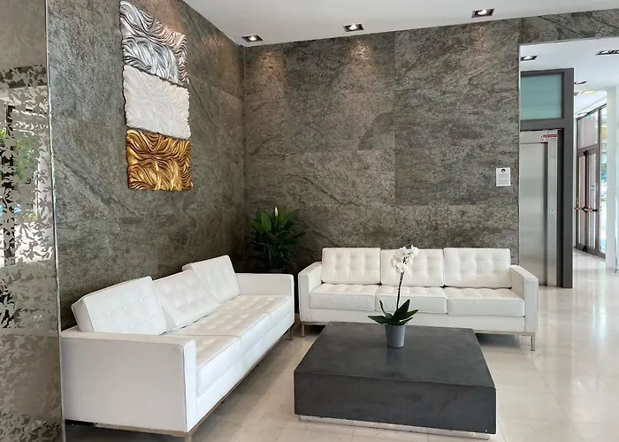 4 Viale Masini Hotel