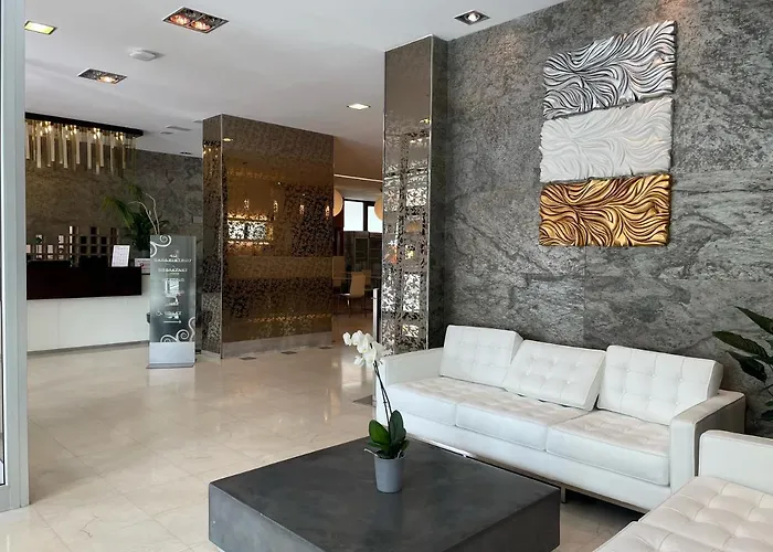 4 Viale Masini Hotel