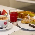 Smy Ξενοδοχείο Μπολόνια